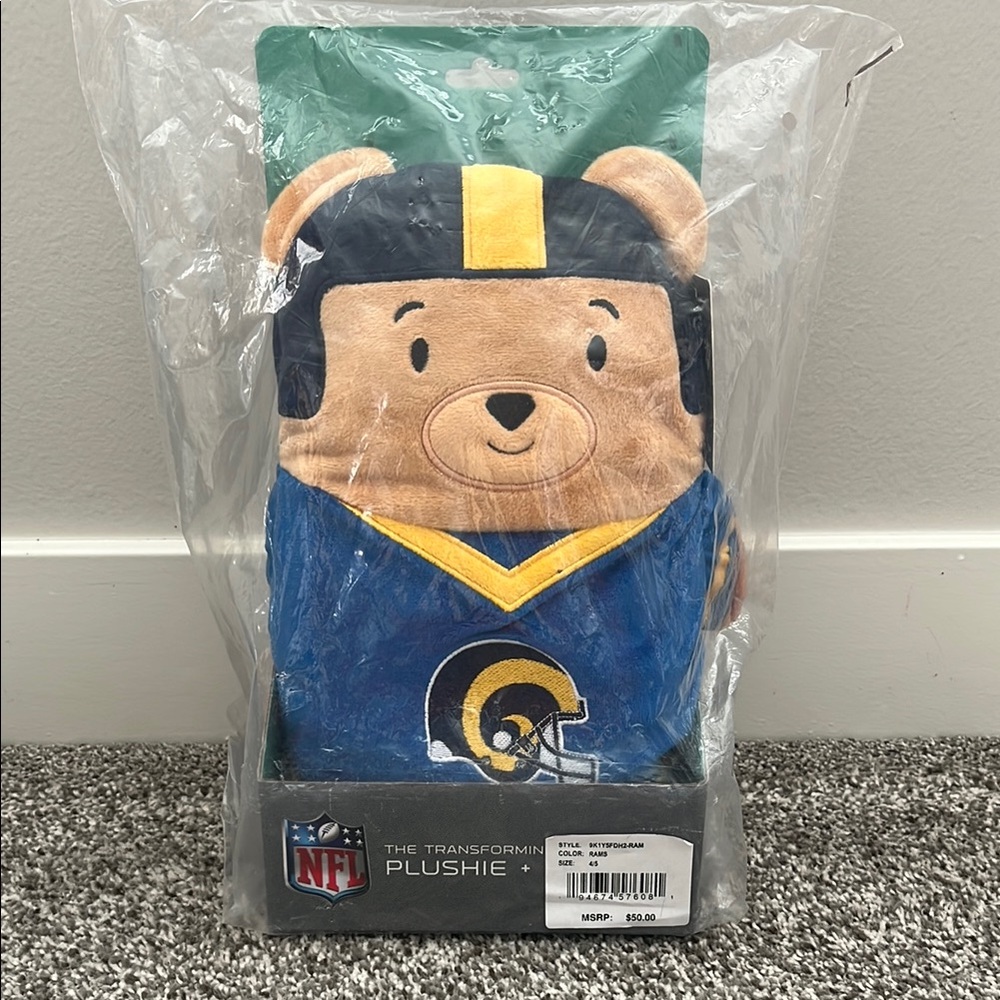 NFL Los Angeles Rams Kids Cub Coat. Plushie that turns into a hoodie! Size 4-5.